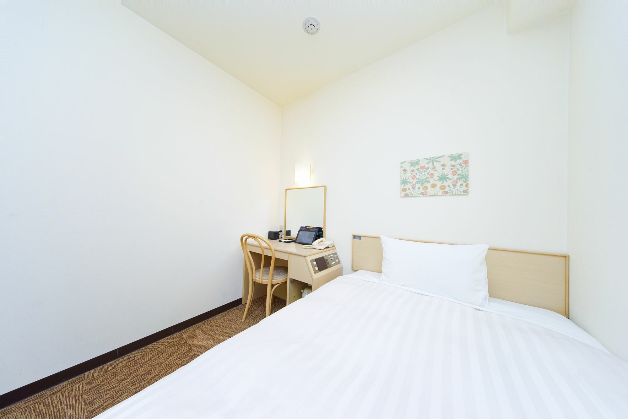Hotel Western Osaka-tsukamoto 3*
